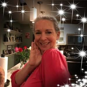 Meet your Posher, Denise